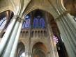  vue intérieure dur les vitraux de la cathédrale